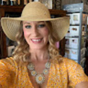 Meet your Posher, Alaina